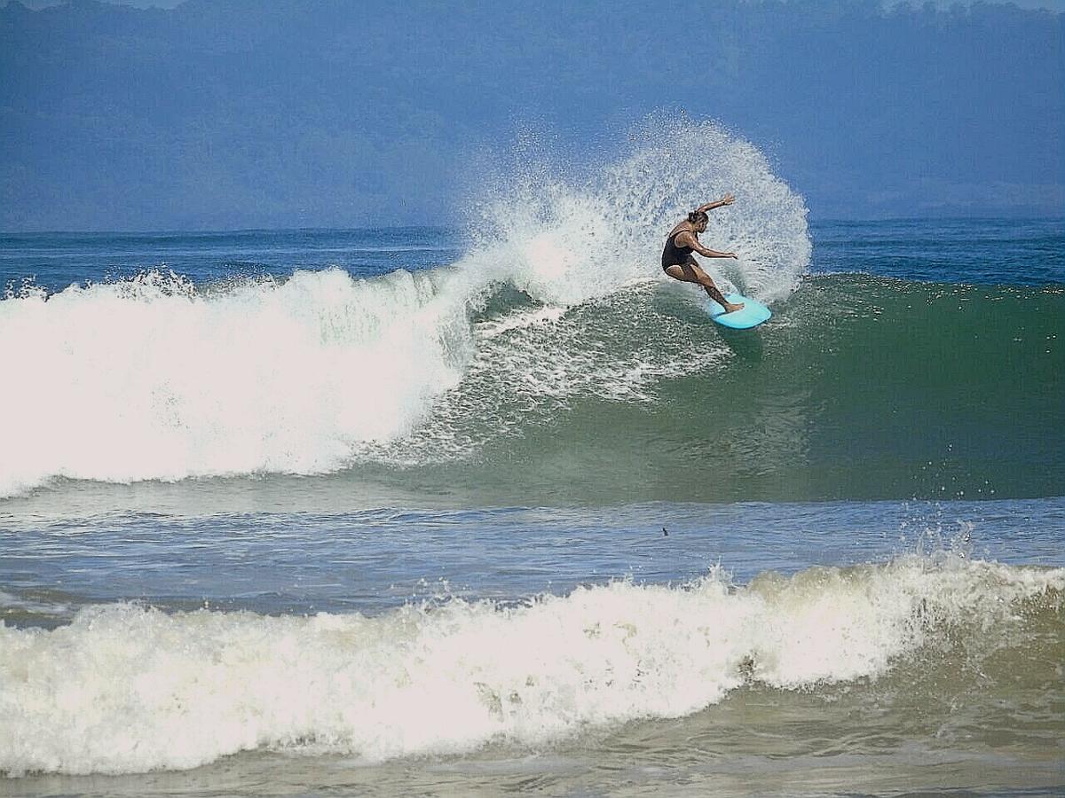 Pilon De * Pavones (Puntarenas)